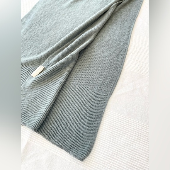 Jackson Rowe Scarf - Picture 4 of 9